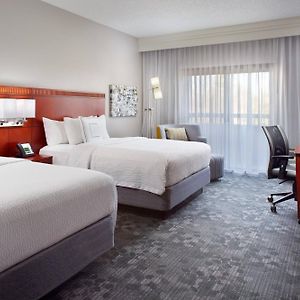 Queen Room Two Queen Beds